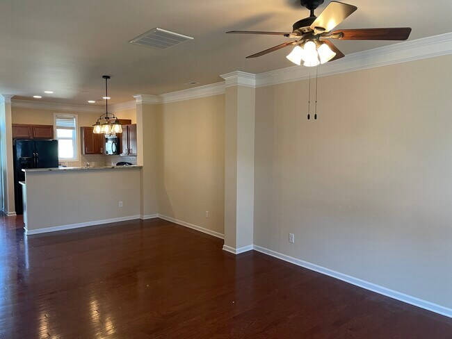 Building Photo - 920 Gardners Way