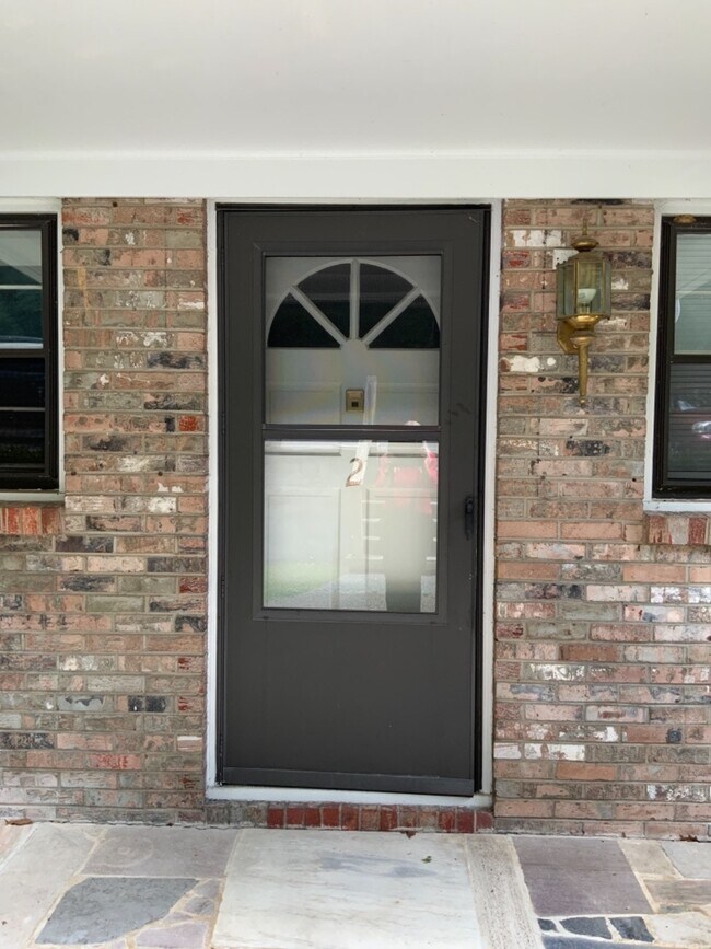 Foto del edificio - 310 West Chestnut Street, Unit 2