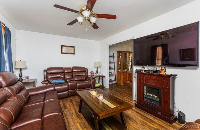 Foto del edificio - 1708 Ivy Cliffs Ct