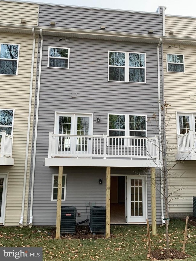 Building Photo - 2416 Avondale Overlook Dr
