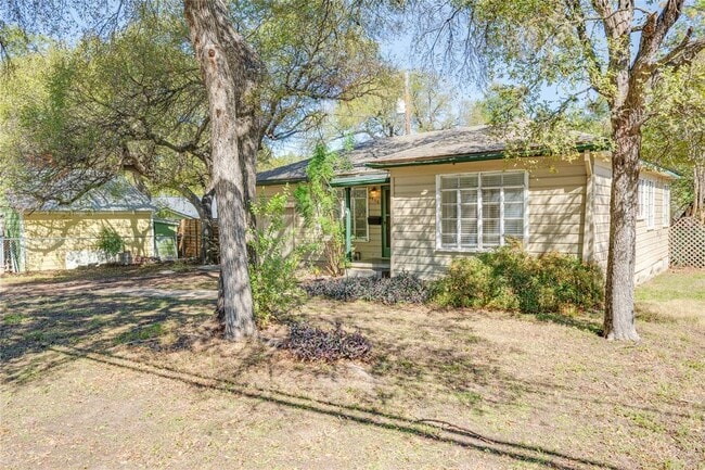 Foto del edificio - 1604 E 32nd St