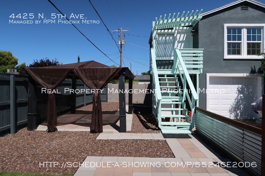 Foto principal - UPTOWN HOME WITH PRIVATE YARD!