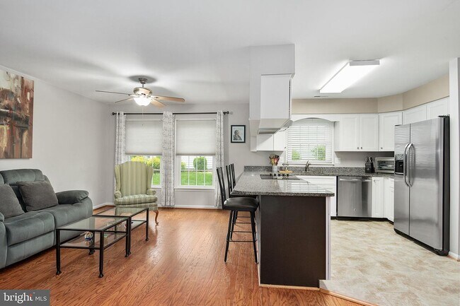 Building Photo - 870 Boatswain Way