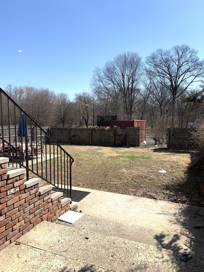 Building Photo - 1779 Newton St