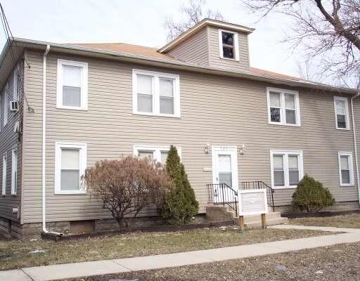 Primary Photo - 323 Rosewood Ave