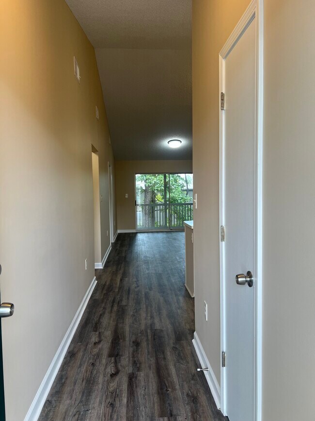 Foto del edificio - 3685 Clay Pond Village Ln