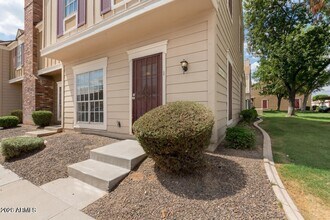 Building Photo - 3320 W McRae Way
