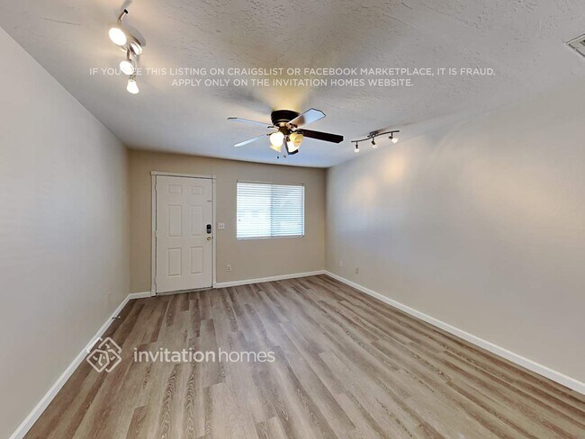 Building Photo - 9023 W Harmont Dr