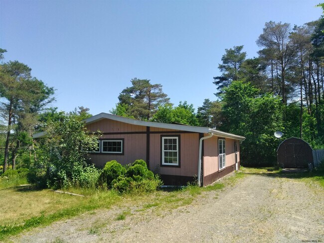 Building Photo - 5 Taylors Ln