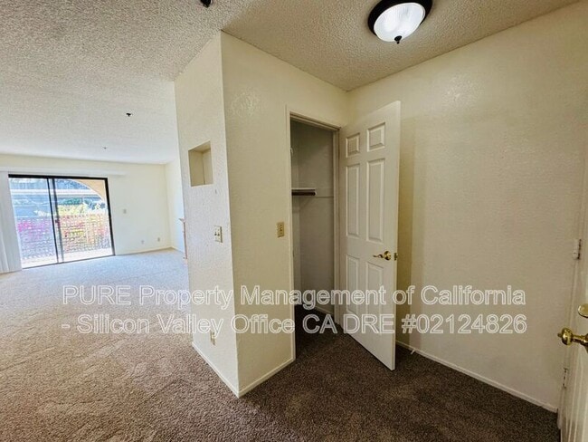 Foto del edificio - 375 Clifford Ave