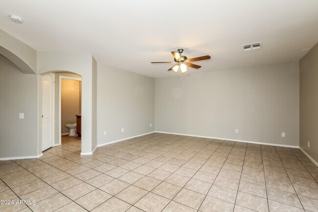 Building Photo - 20990 N 66th Ln