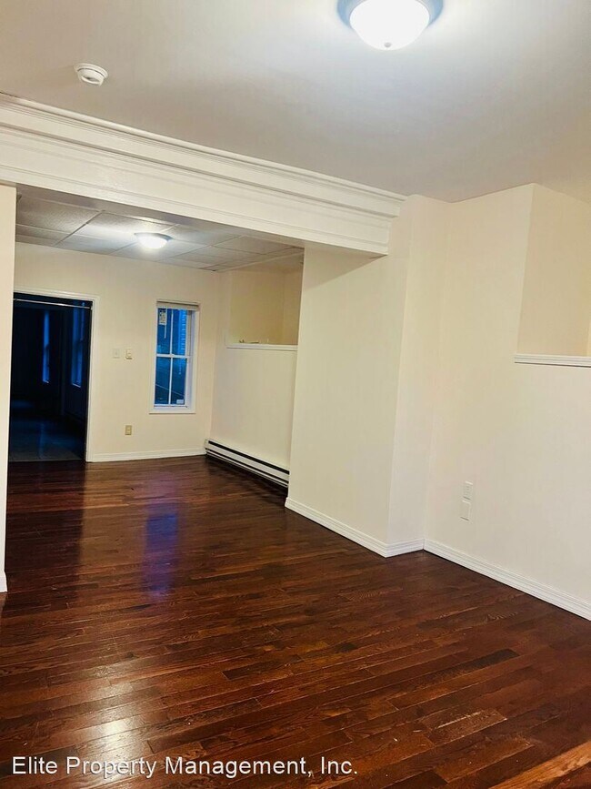 Foto del edificio - 3 br, 1.5 bath House - 411 N. Queen St.