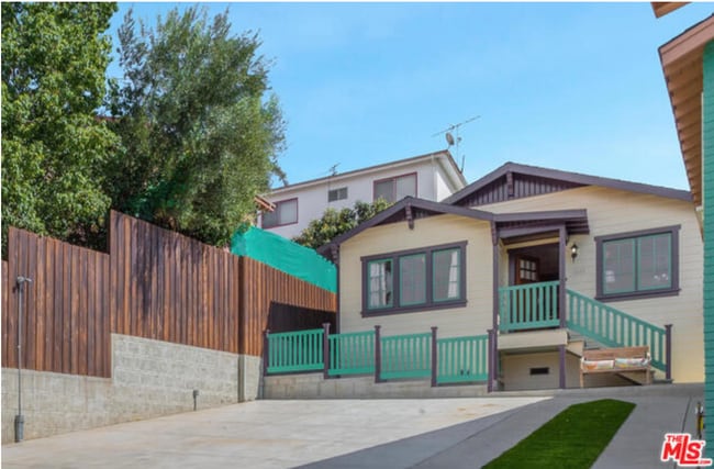 Exterior - 848 Laveta Ter