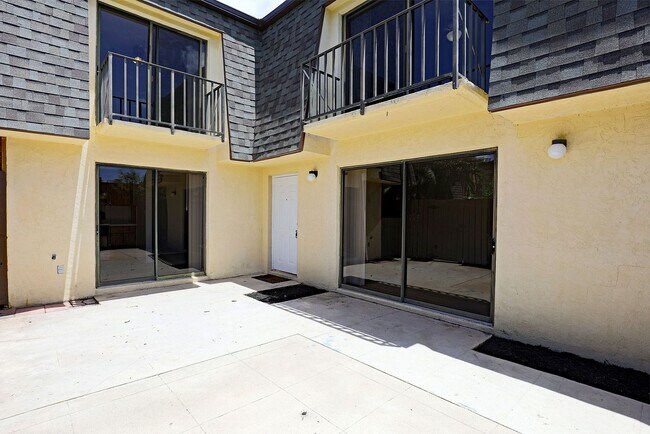 Foto del edificio - Parkwoods 5580-2
