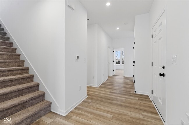 Building Photo - 16067 Meadow Frost Ct