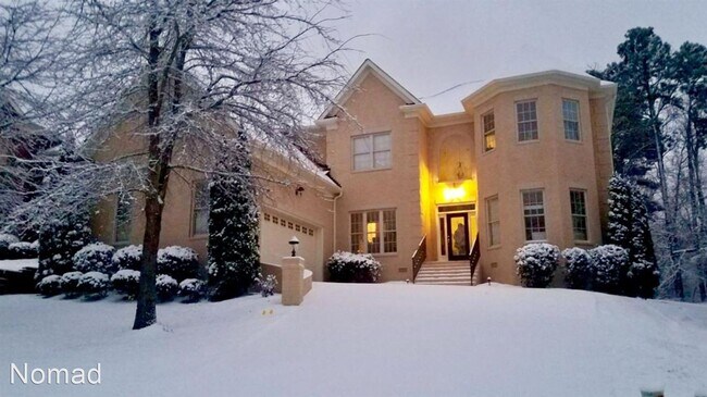 Foto del edificio - 4 br, 4 bath House - 11841 Churchfield Ln