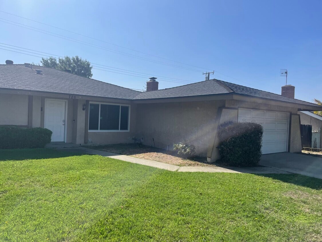 Foto principal - 726 Juniper Ave