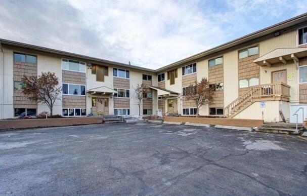 Primary Photo - 2810 W Northern Lights Blvd