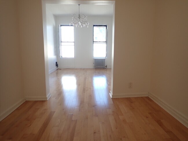Foto del edificio - 1226 Nostrand Ave