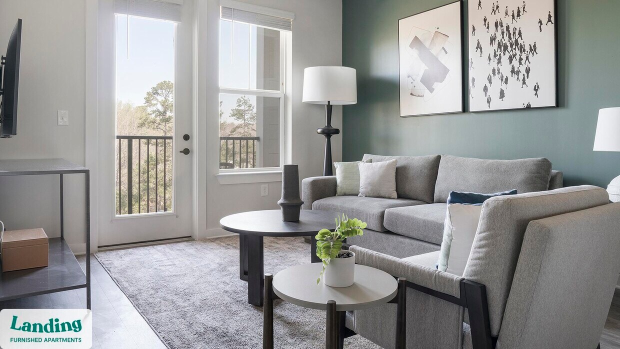 Foto principal - 1270 Hillcrest Dr