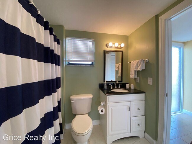 Building Photo - 1 br, 1 bath House - 807 River Point Dr.  ...