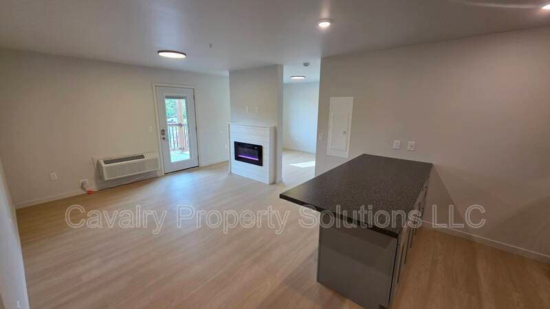 Foto principal - 1221 Commonwealth Ave