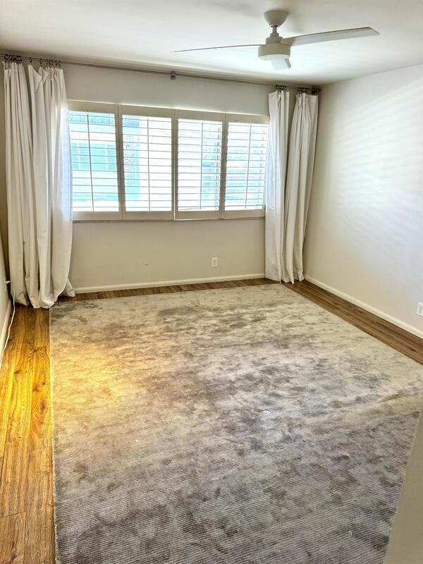 Building Photo - 855 E Three Fountains Dr