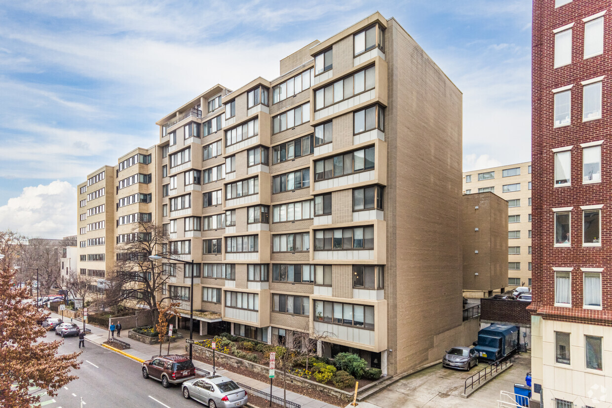 522 21st St NW - The Monroe House Condos