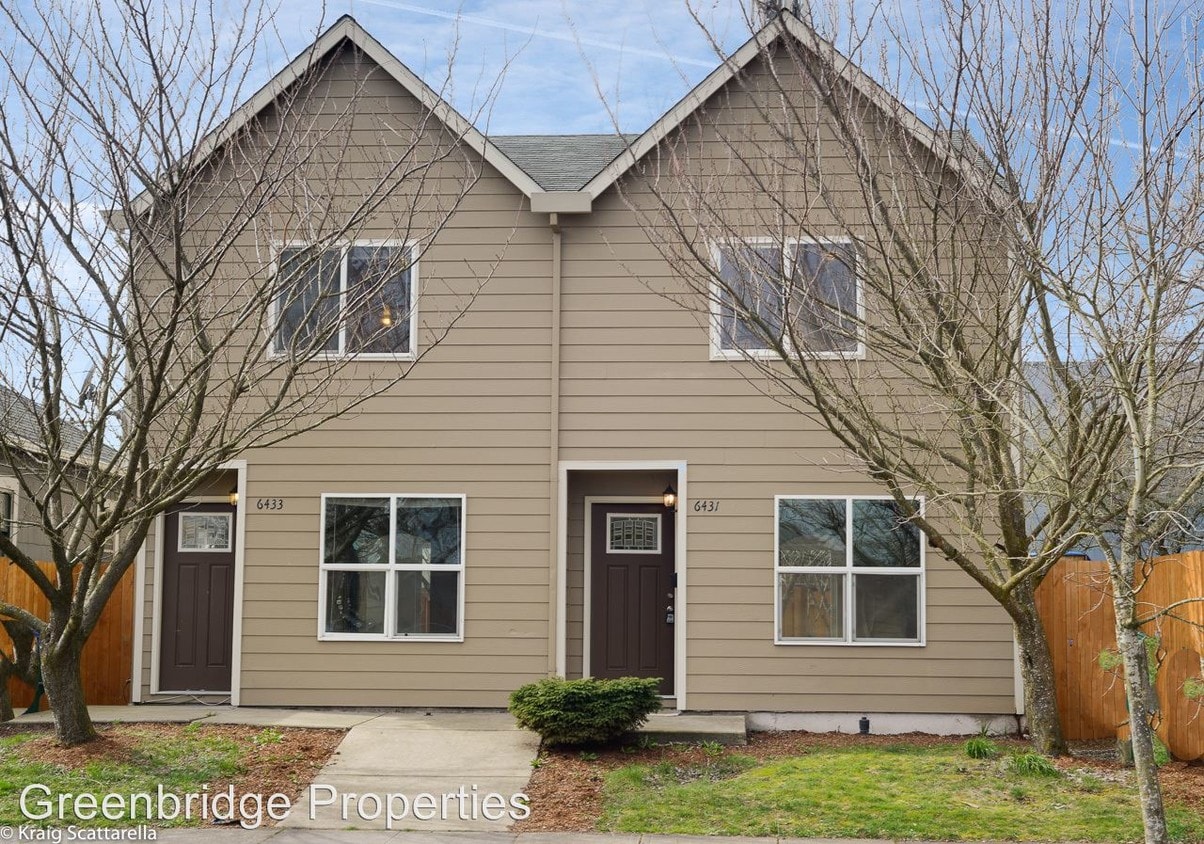 Primary Photo - 6431-6433 SE 83rd Ave