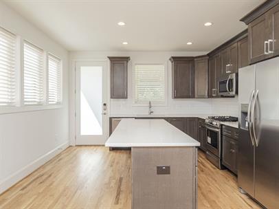 Building Photo - 3801 Lexington Dr