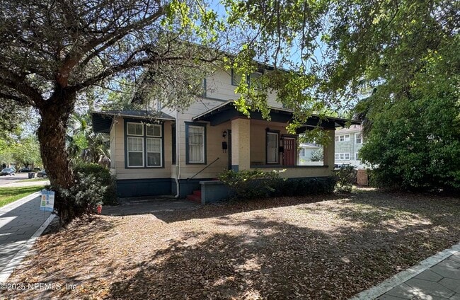 Building Photo - 2106 Dellwood Ave