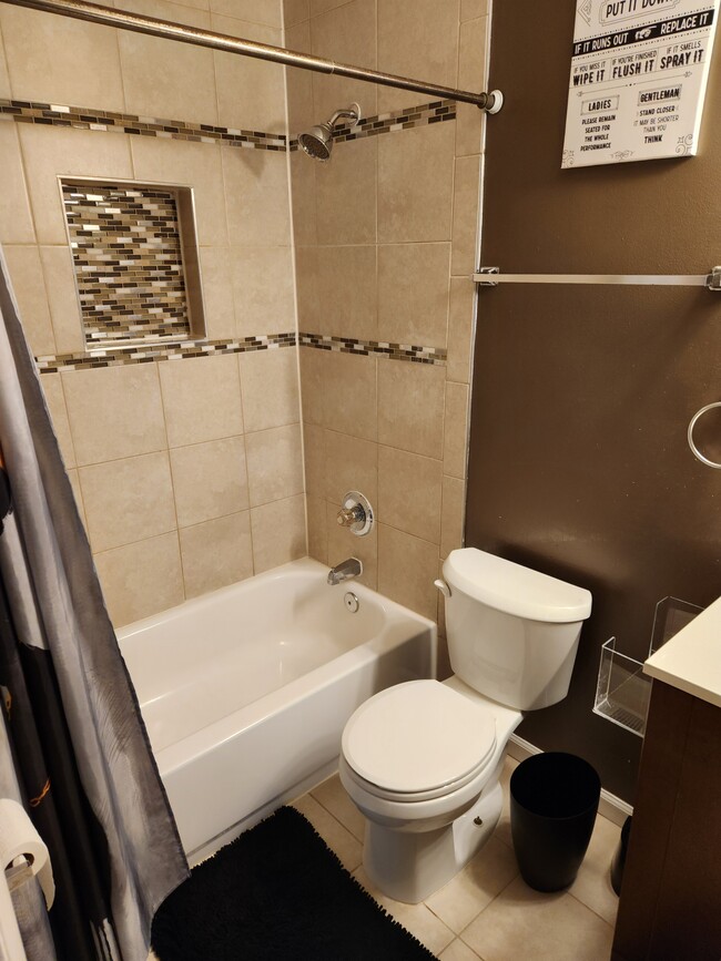 share bathroom with one other - 8917 Loughran Terrace