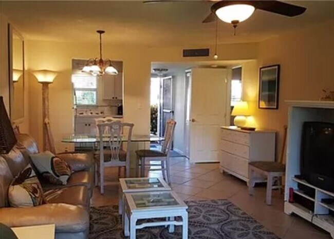 Foto del edificio - ***NORTH NAPLES***FIRST FLOOR*** 2 BEDS/2 ...