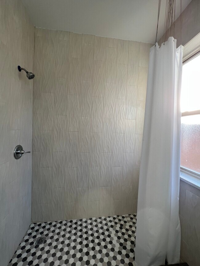 Foto del edificio - 3154 W Jackson Blvd