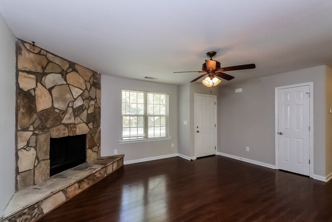 Building Photo - 4999 Galbraith Cir