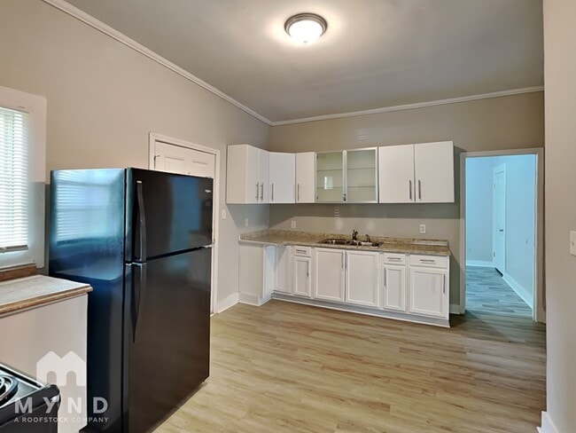 Foto del edificio - 1161 Indale Pl SW