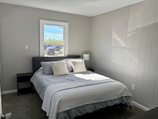 Foto del edificio - 7560 Mentor Ave