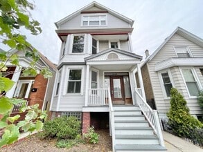 Building Photo - 3448 N Damen Ave