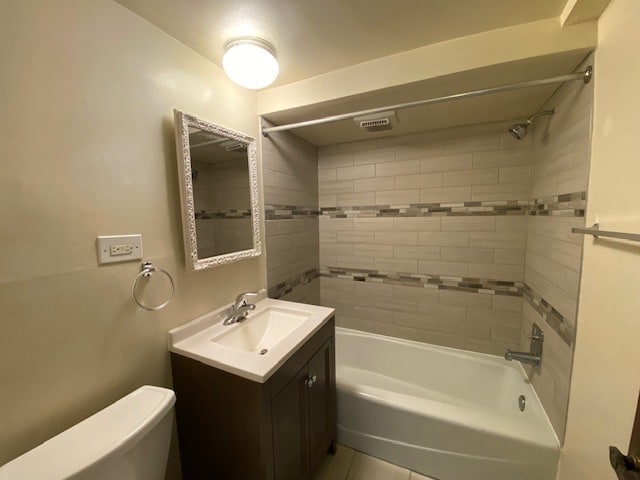 Building Photo - 2957 N Parkside Ave