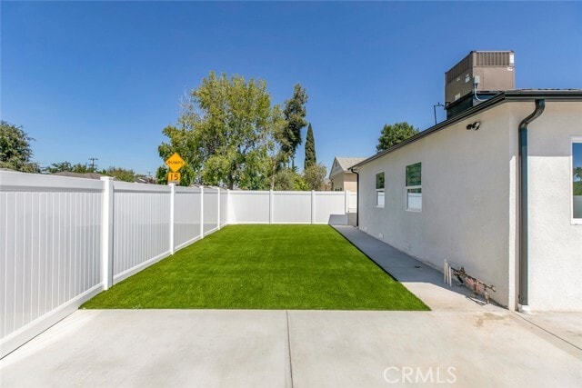 Building Photo - 7400 Riverton Ave