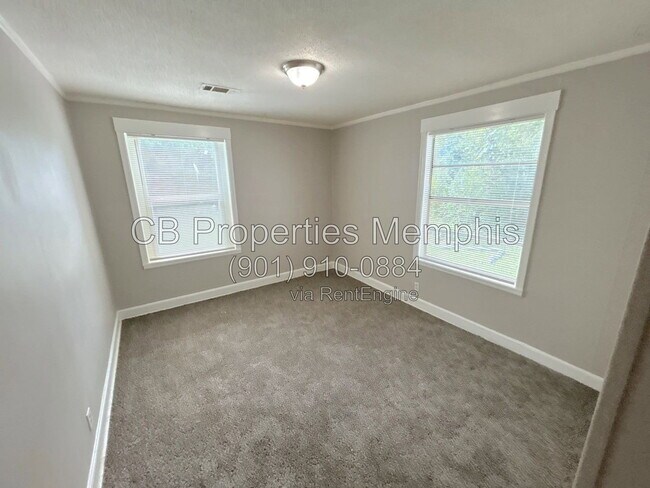 Foto del edificio - 1018 McEvers Cir