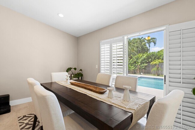 Foto del edificio - 4114 Bay Laurel Way