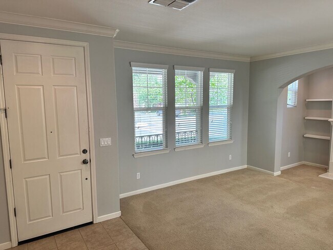 Building Photo - Spacious 4 Bed, 3 Bath House in Mountain House, CA