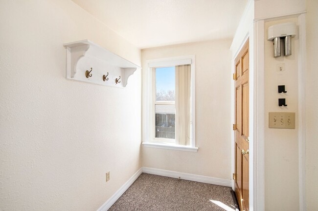 Foto del edificio - Adorable 2-bedroom apartment - Highlands B...