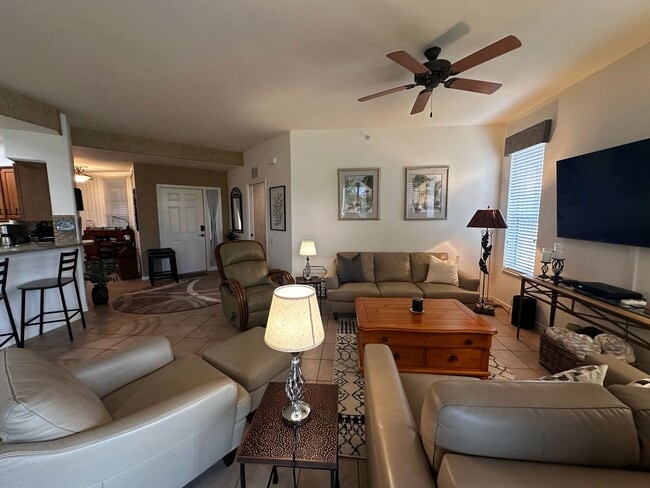 Building Photo - 9170 Southmont Cove