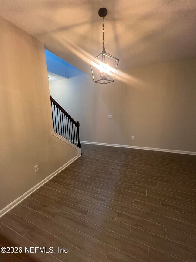 Building Photo - 698 Cherry Elm Dr