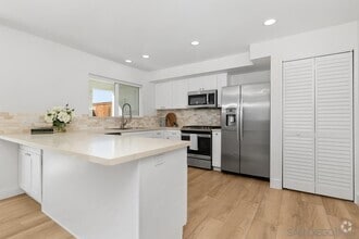 Building Photo - 1310 Ocean Ave