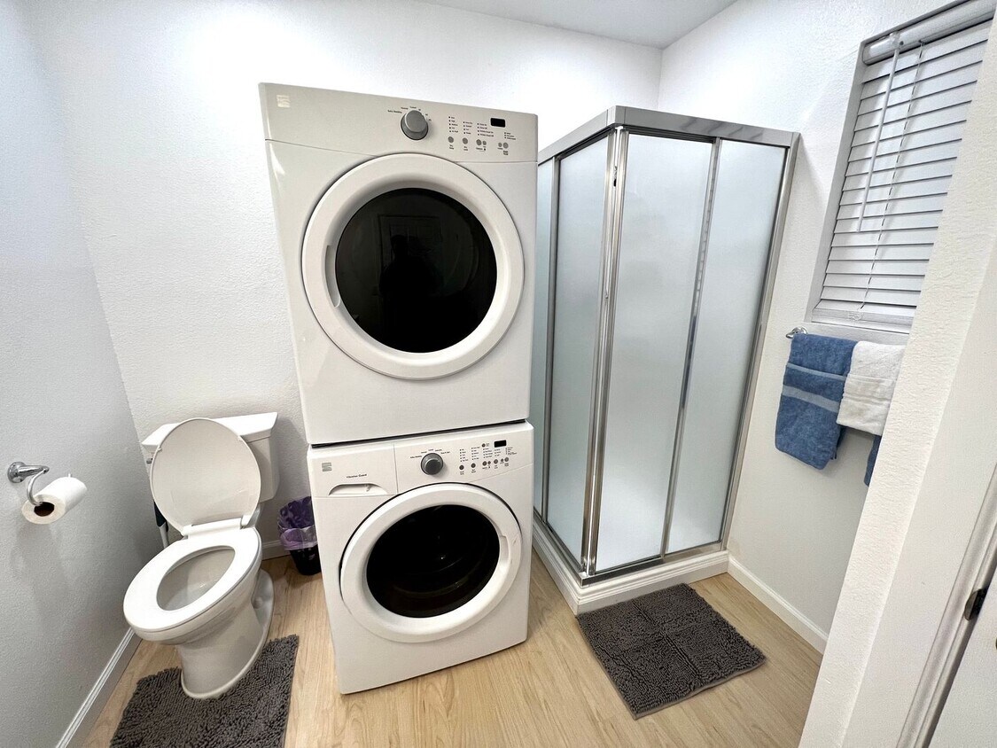 Foto del edificio - Charming 1 bedroom/1 bathroom backhouse | ...