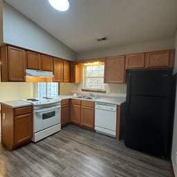 Foto del edificio - 101 May Ct