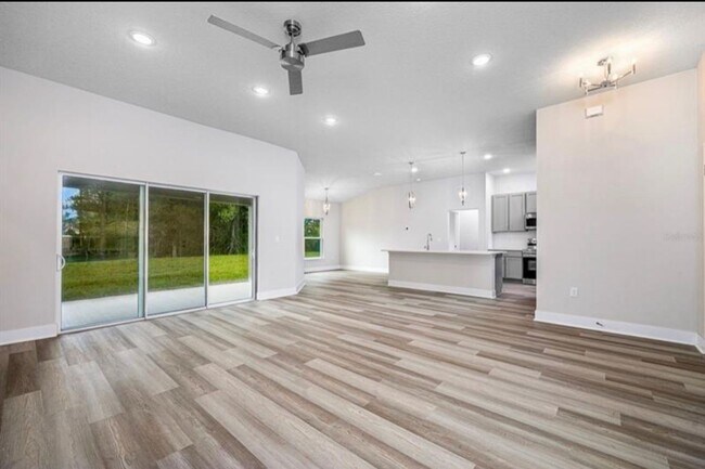 Foto del edificio - Brand New Home in the Heart of Palm Coast!
